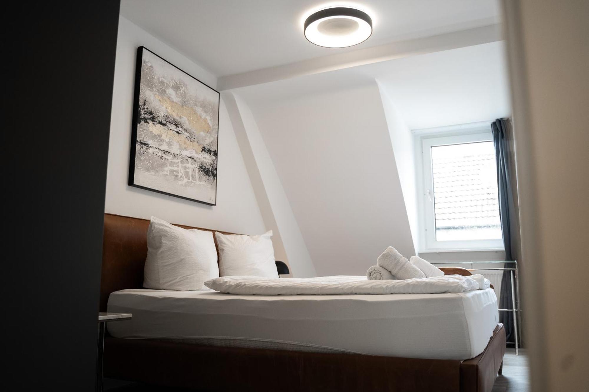 Ferienwohnungen Im Stadtzentrum -Junik Apartments Krefeld Bagian luar foto